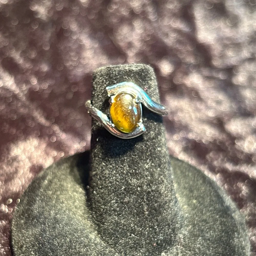 🍓UNCAS VINTAGE STERLING SILVER TIGERS EYE RING - Picture 1 of 4